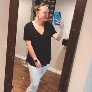 Meet your Posher, Courtney